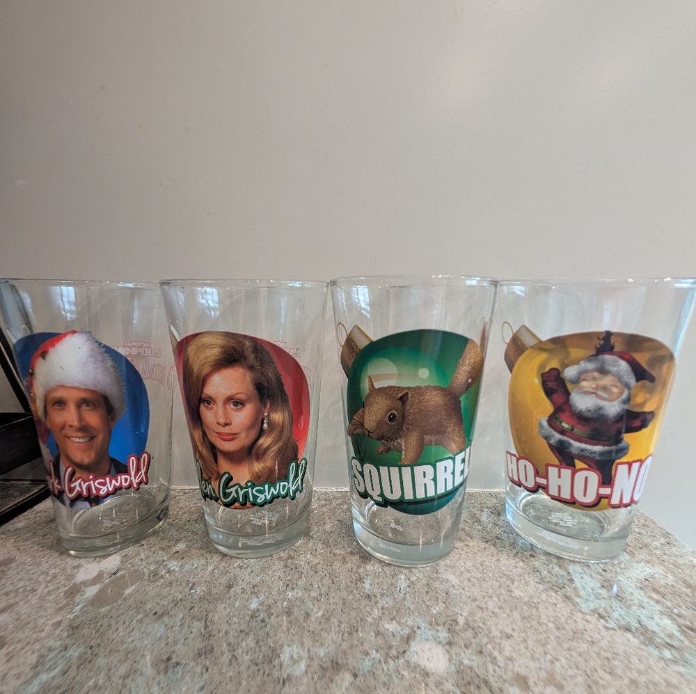 National Lampoon’s Christmas Vacation Set of 4 Pint Glasses 16 oz Griswold